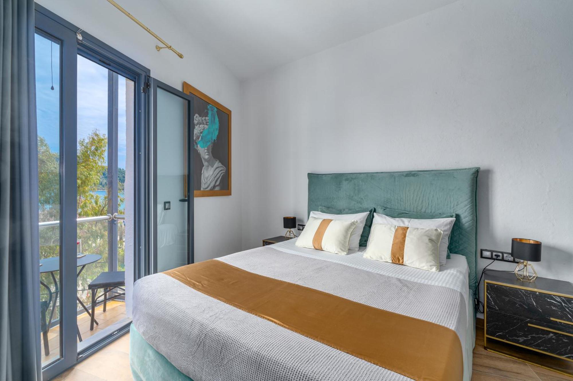 Mr P. Boutique Residence Skiathos Town Exterior photo