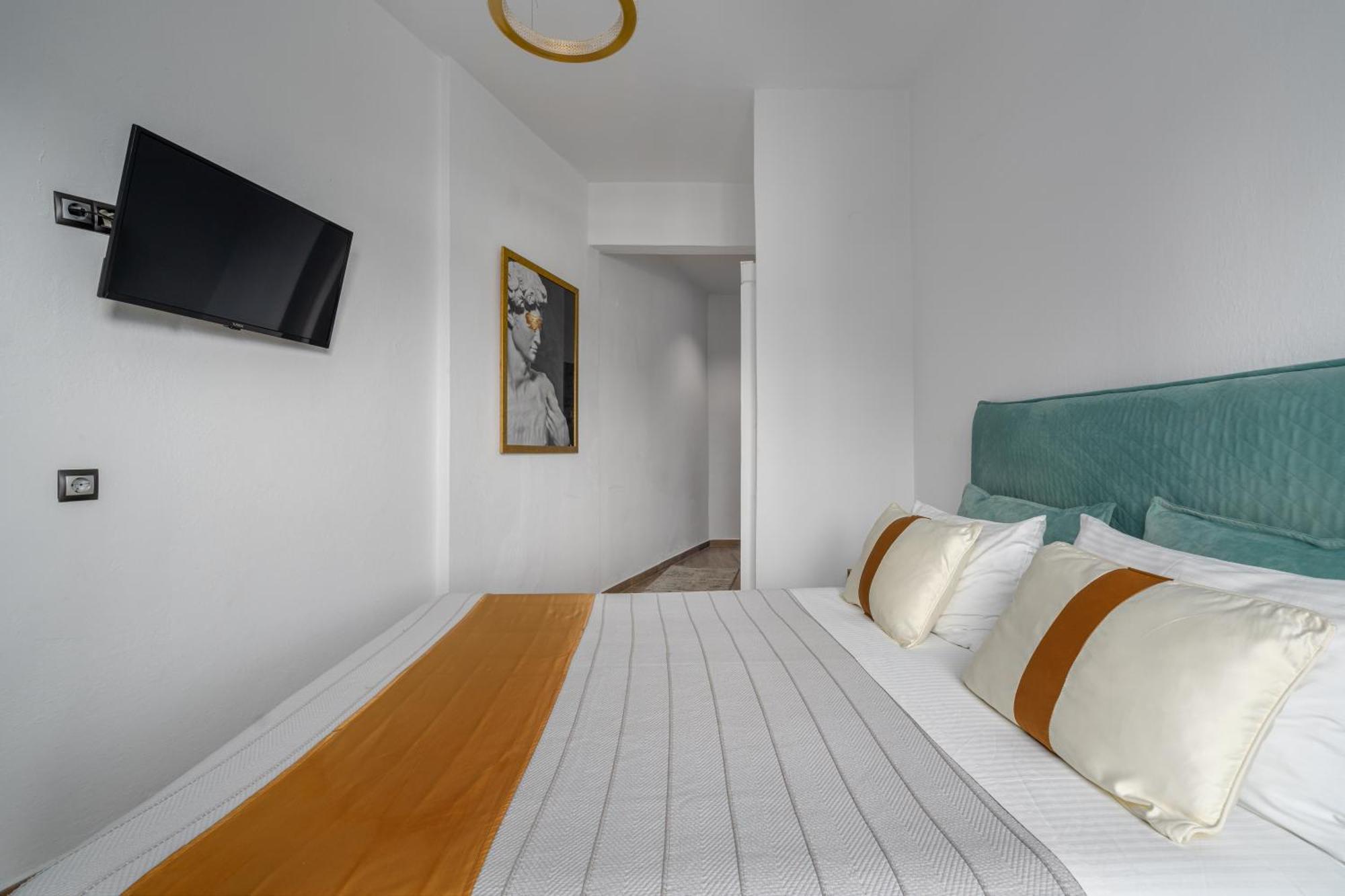 Mr P. Boutique Residence Skiathos Town Exterior photo