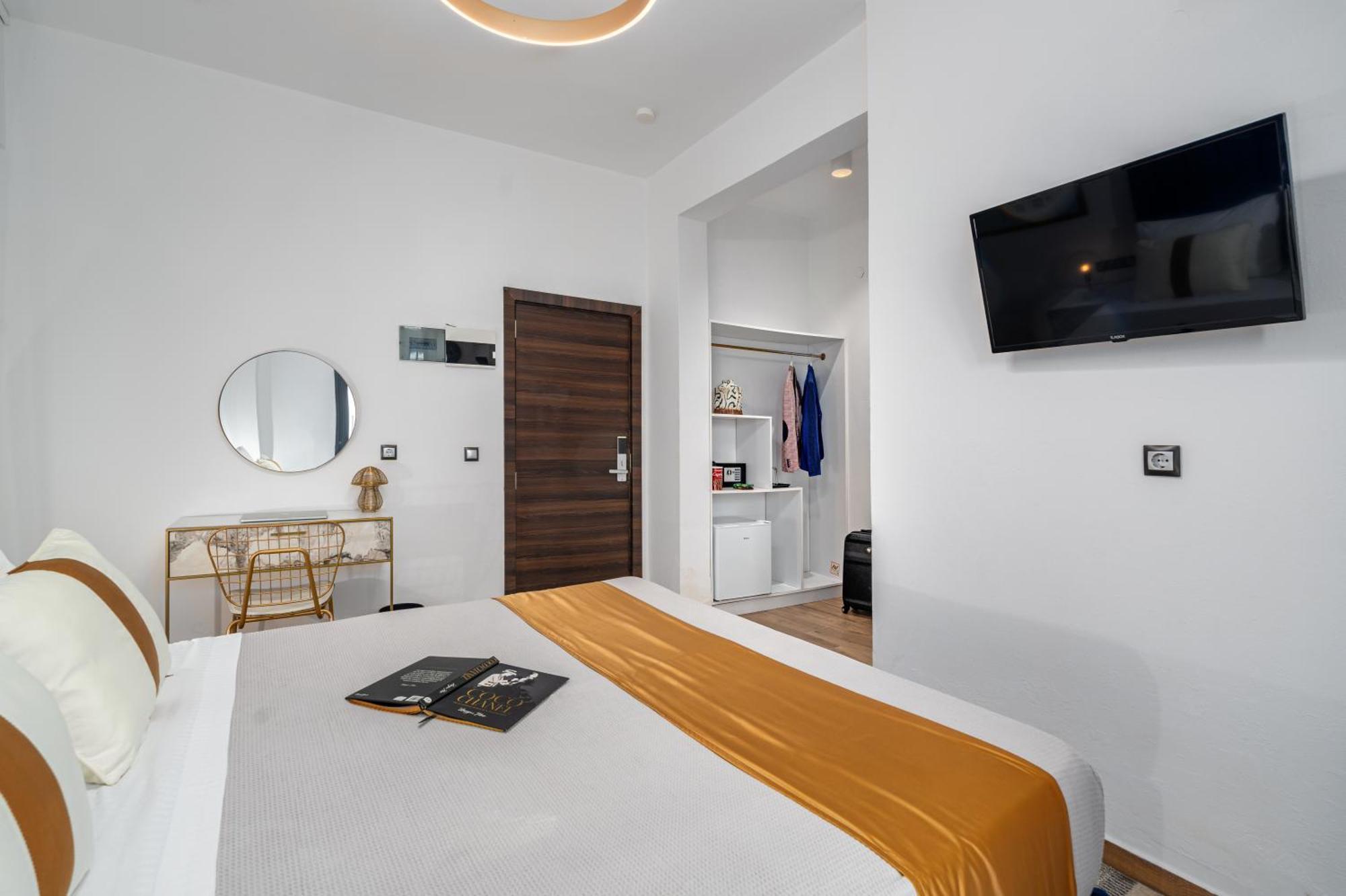 Mr P. Boutique Residence Skiathos Town Exterior photo