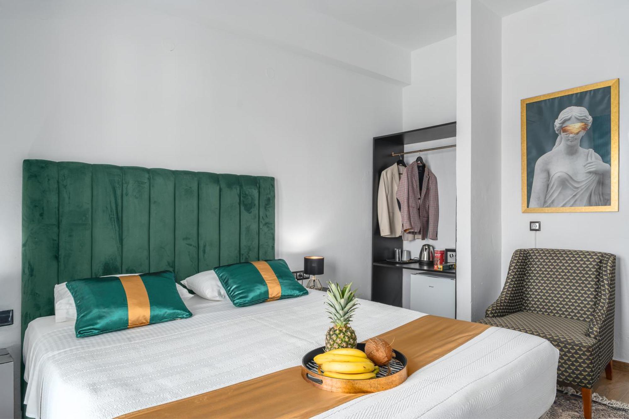 Mr P. Boutique Residence Skiathos Town Exterior photo