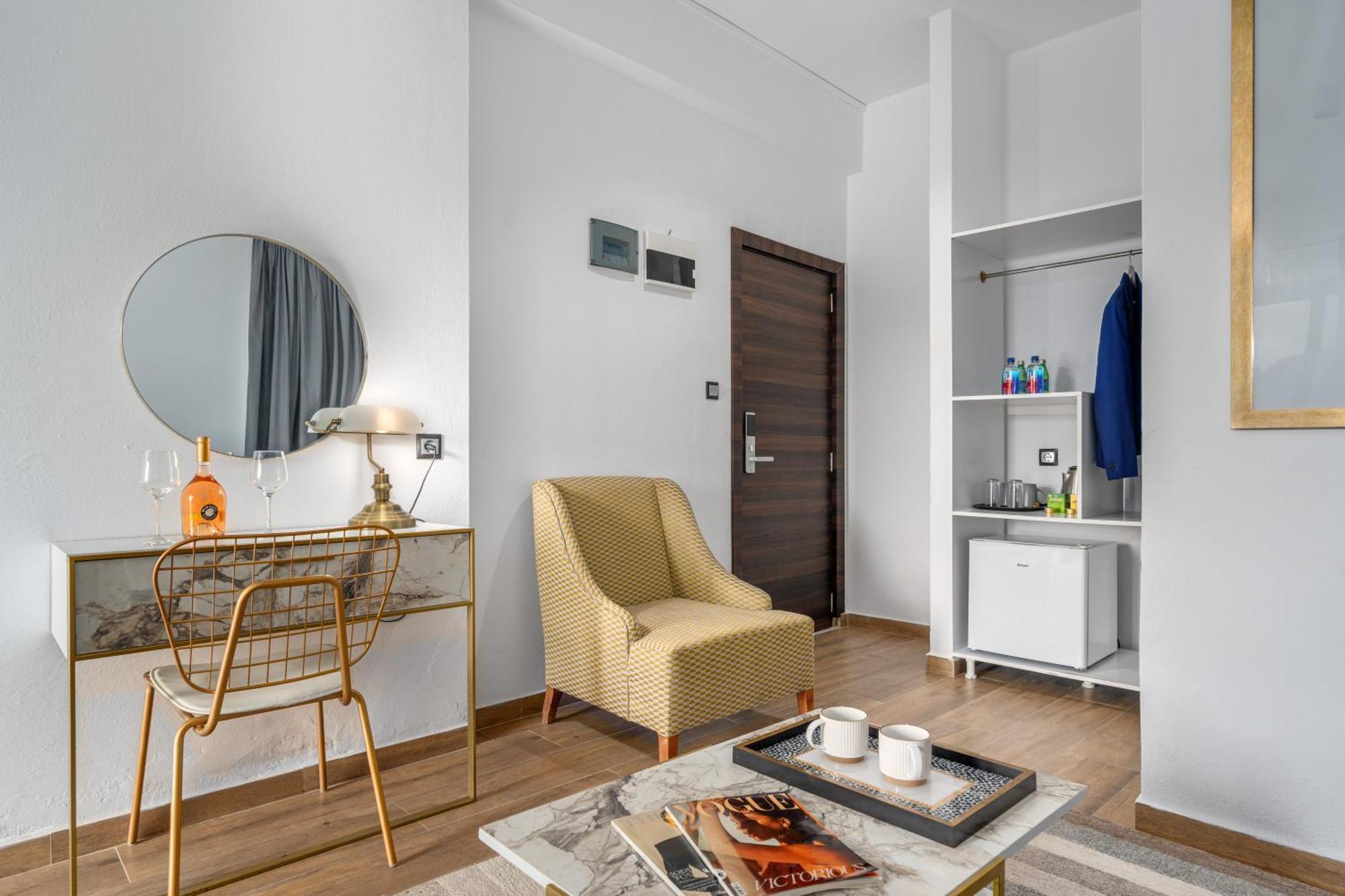 Mr P. Boutique Residence Skiathos Town Exterior photo